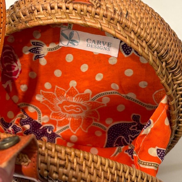 Carve Designs Bali Straw Crossbody Bag - Picture 3 of 4